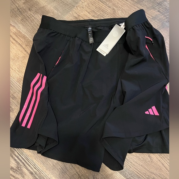 ADIDAS HIIT 2-In-1 Shorts. Collection Curated By Cody Rigsby. $55 Retail. XXL - Picture 6 of 7